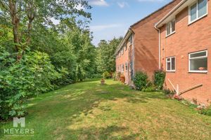 Communal Gardens- click for photo gallery